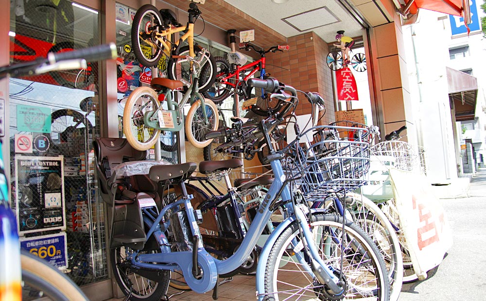 鳴木屋輪店で取り扱っている自転車の写真